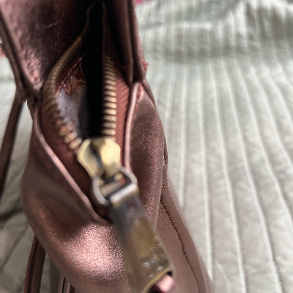HOBO Metallic Pink Handbag - Picture 6 of 7